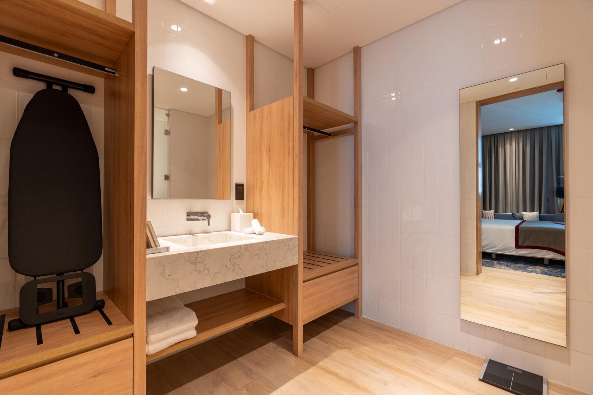 West Walk Retaj Hotel Al Rayyan Eksteriør bilde